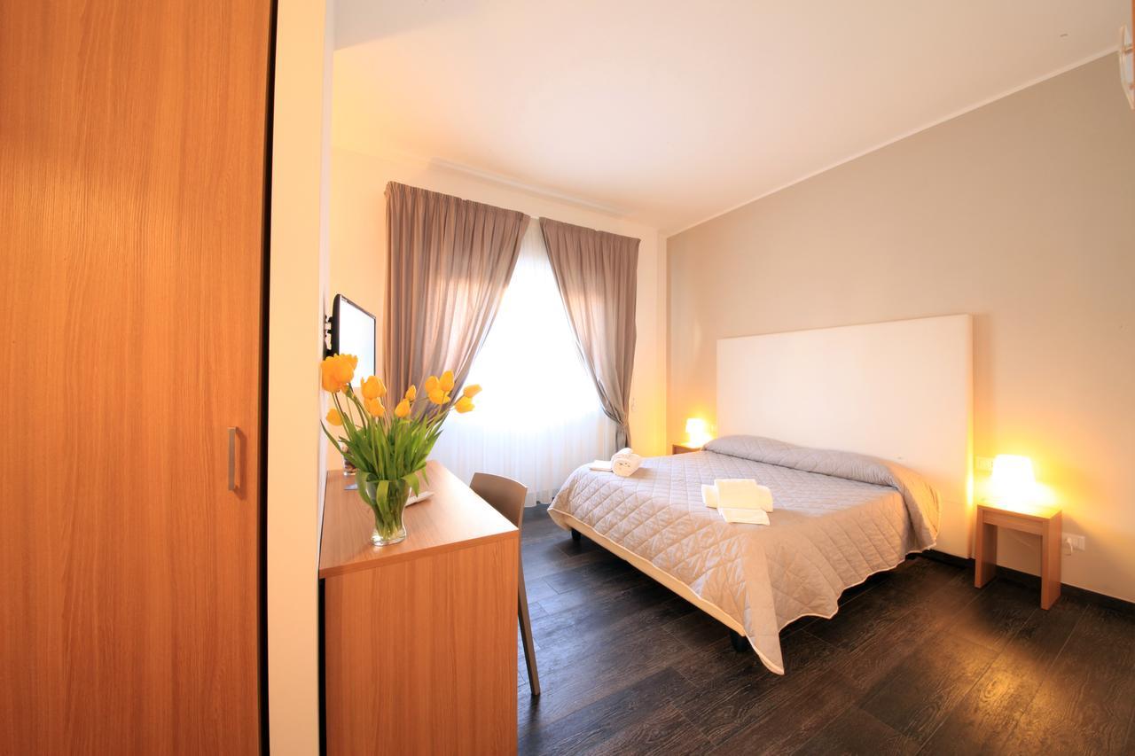 B&B Al Picchio Монополи Екстериор снимка