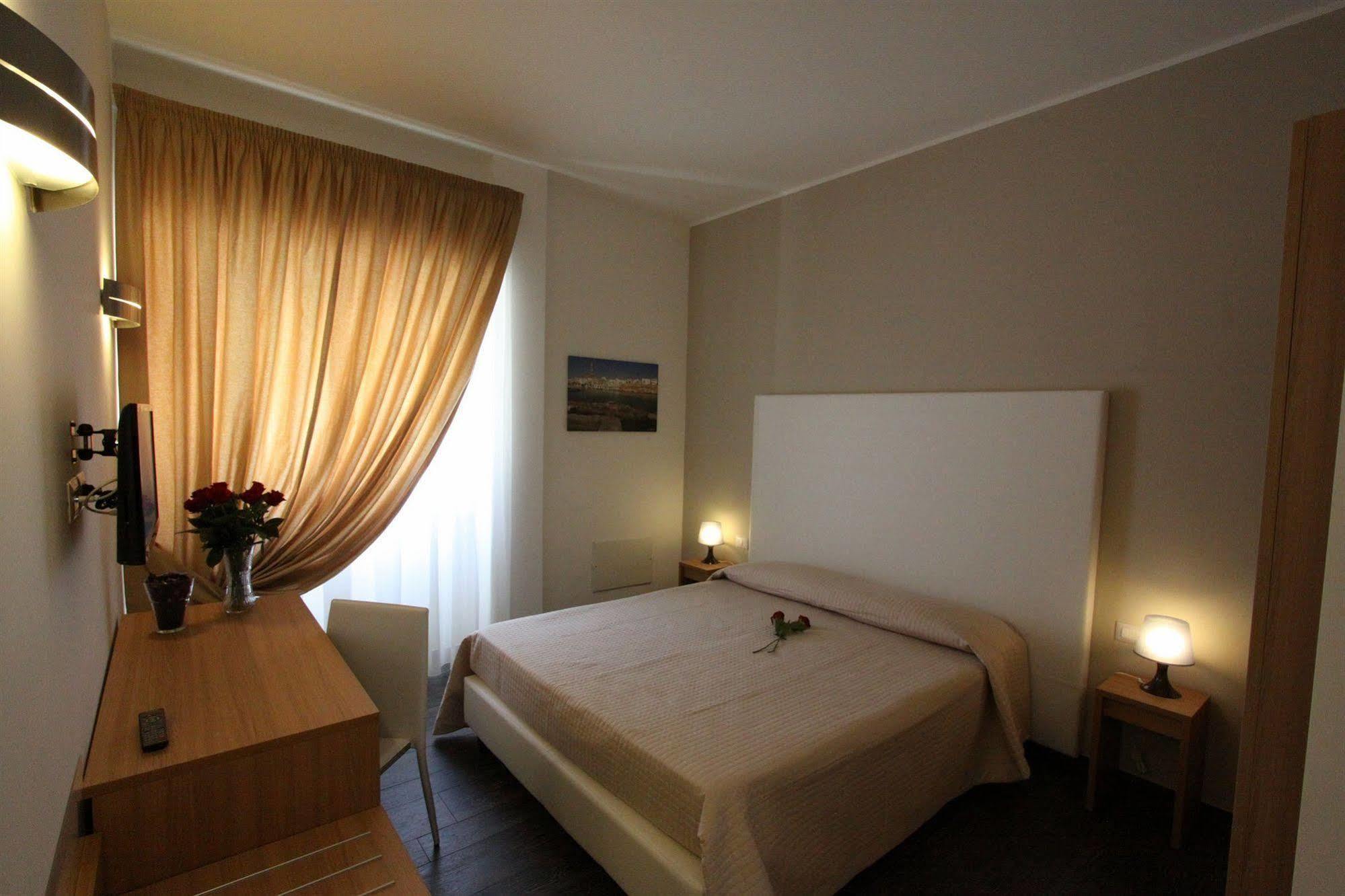 B&B Al Picchio Монополи Екстериор снимка