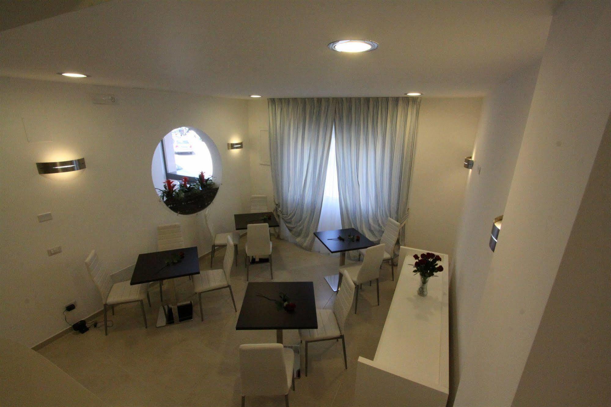 B&B Al Picchio Монополи Екстериор снимка